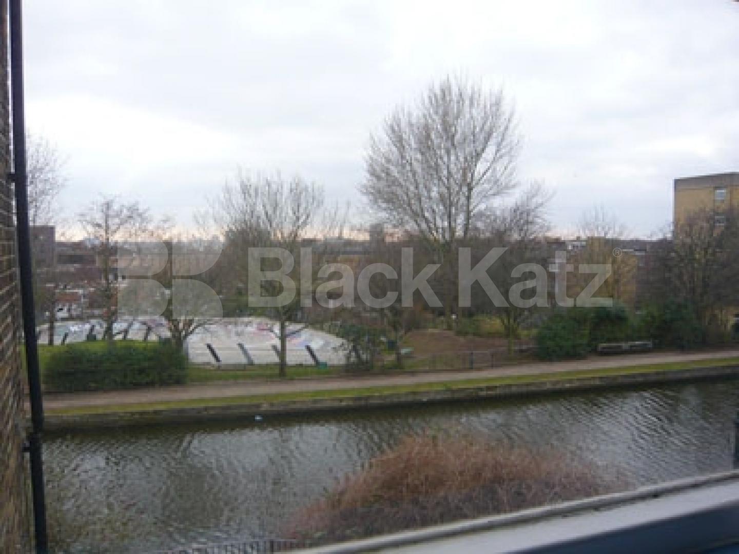			Overlooking Canal!, 2 Bedroom, 1 bath, 1 reception Flat			 Hormead Road, Westbourne Park
